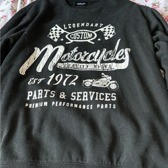 Bluenotes Sweaters - 2/35$🍓⭐️ Ardene Black Graphic Sweatshirt